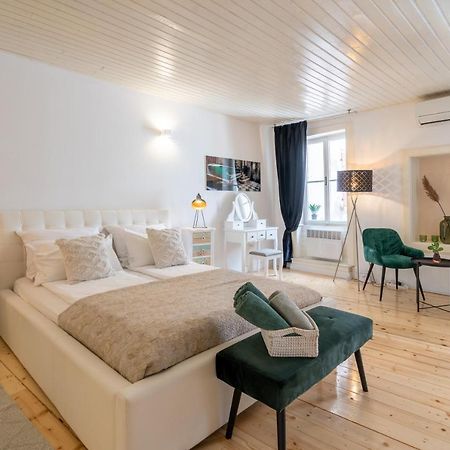 Casanoa Old Town Rovinj Apartment Esterno foto