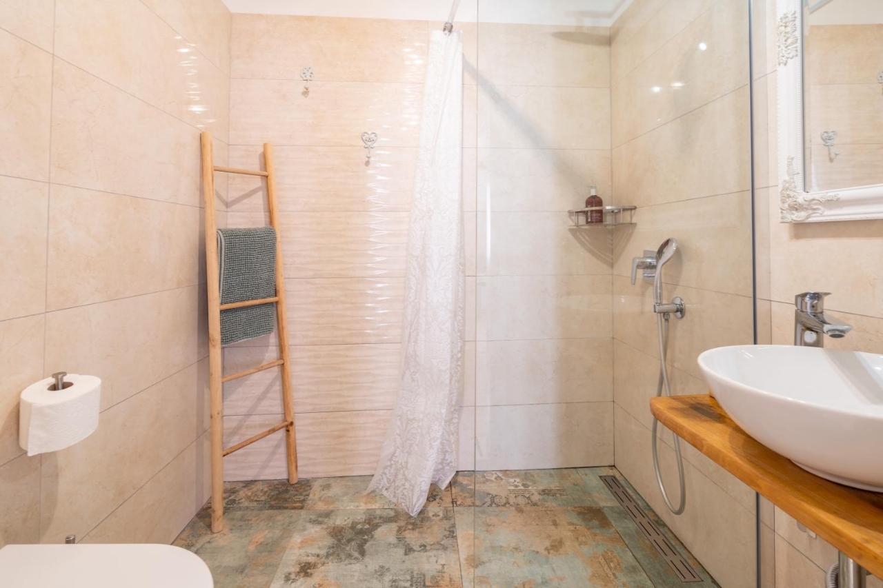 Casanoa Old Town Rovinj Apartment Esterno foto